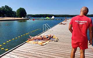 W regionie obowiązuje zakaz kąpieli w dwóch jeziorach. Powodem sinice